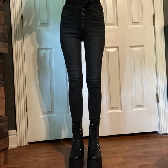 Queen Hearts high waist corset style jeans - Picture 2 of 4